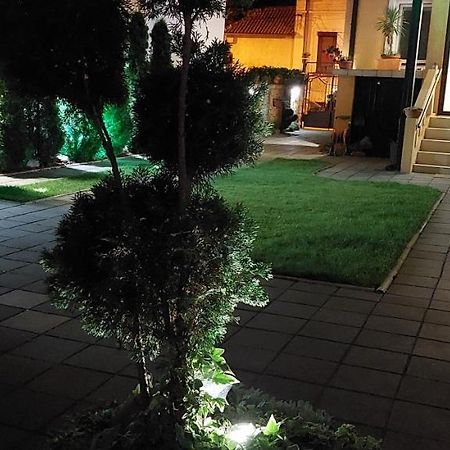 Apartments Sofija Nis Bagian luar foto