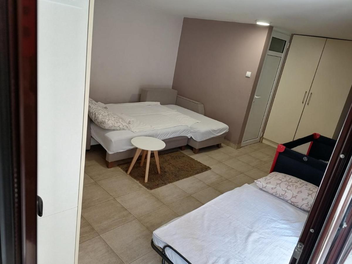 Apartments Sofija Nis Bagian luar foto