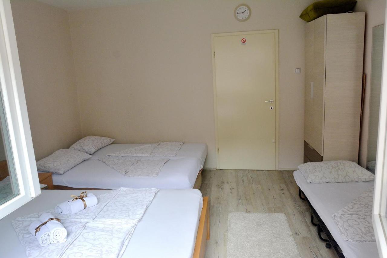 Apartments Sofija Nis Bagian luar foto